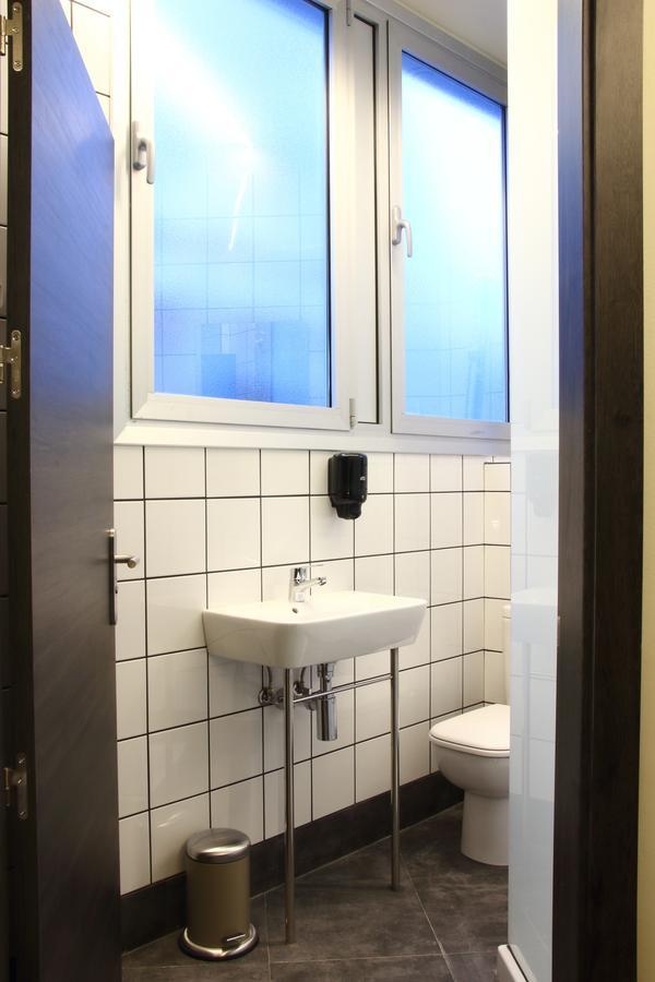 Poshtel Bilbao - Premium Hostel Экстерьер фото