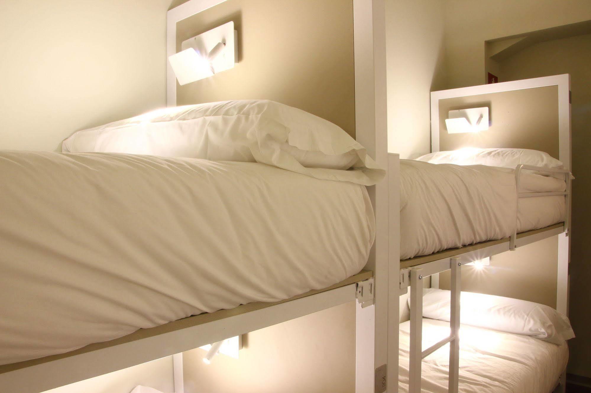 Poshtel Bilbao - Premium Hostel Экстерьер фото