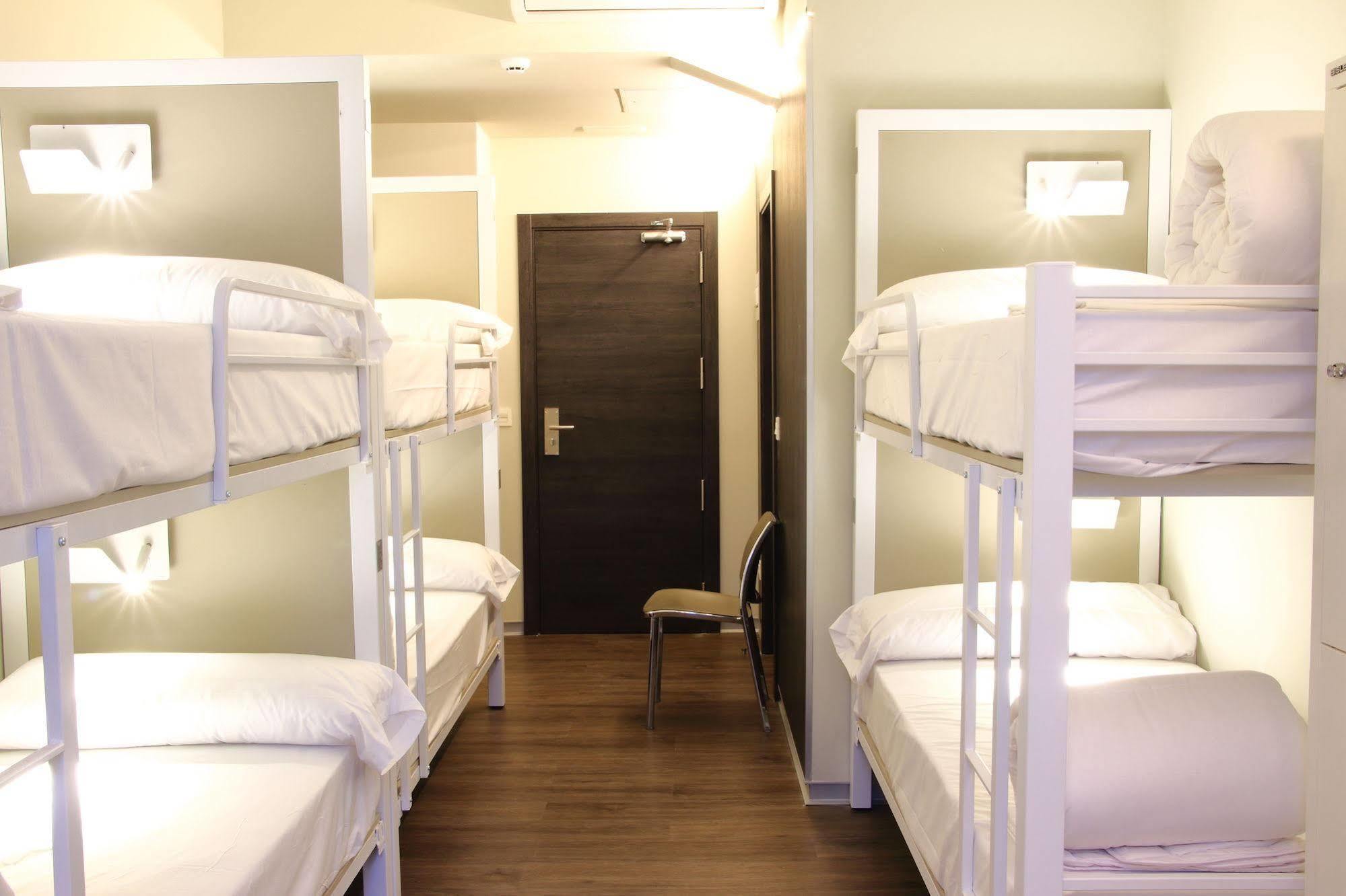 Poshtel Bilbao - Premium Hostel Экстерьер фото